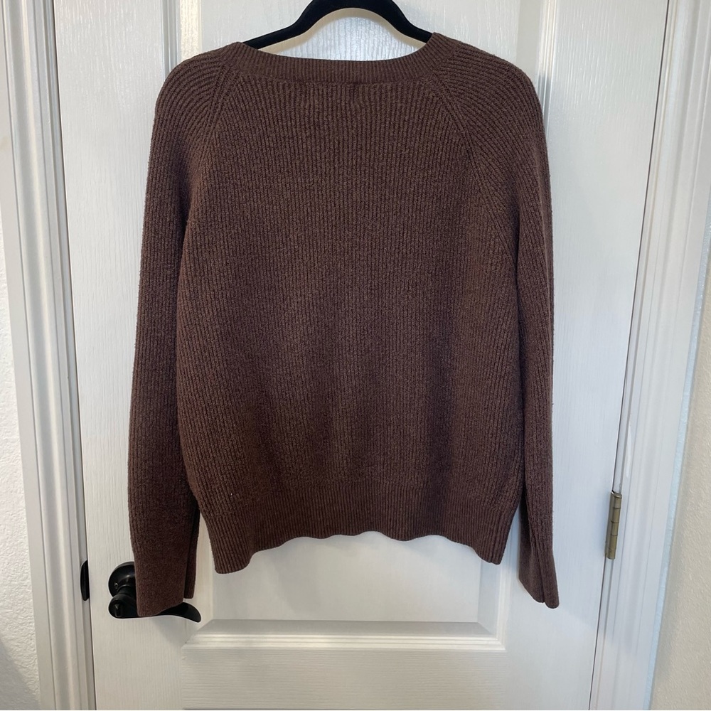 Old Navy Women's Chocolate V-Neck Sweater - Picture 3 of 4